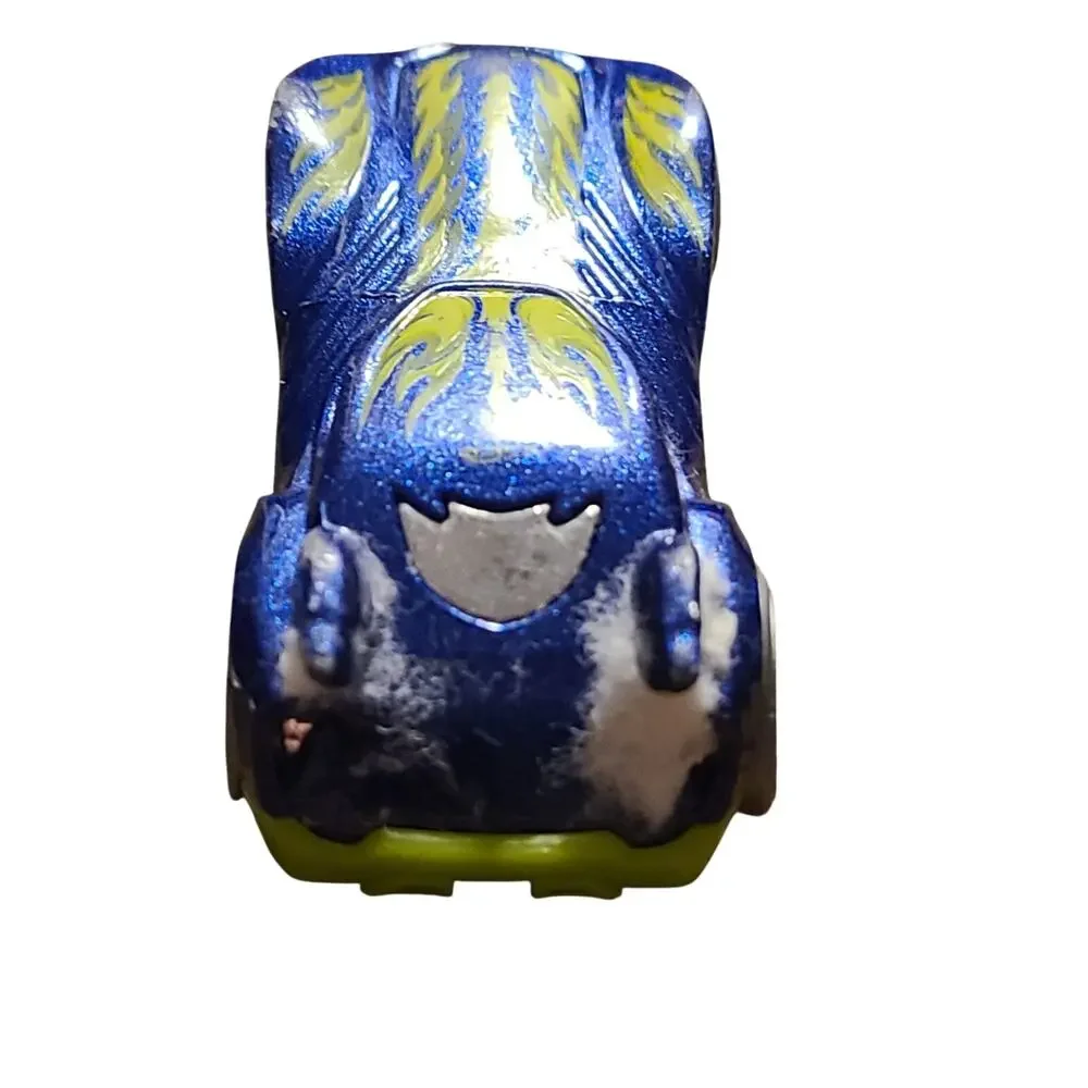 Blue Howlin Heat 2010 Hot Wheels Diecast Car C118